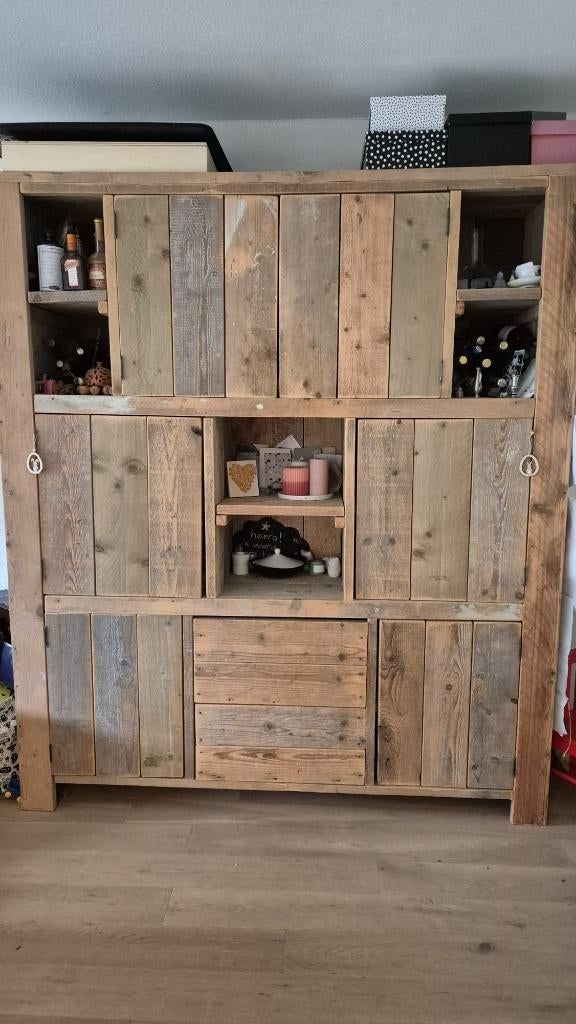 Wandkast door Roka van steigerhout. H 2.10x b 1.82m d 49cm, Ophalen, Met deur(en), 200 cm of meer, 150 tot 200 cm