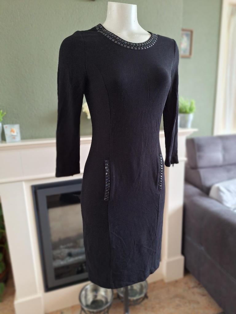 Gerard Darel jurk zwart steentjes XS S 34 36, Gerard Darel, Verzenden, Zwart, Zo goed als nieuw