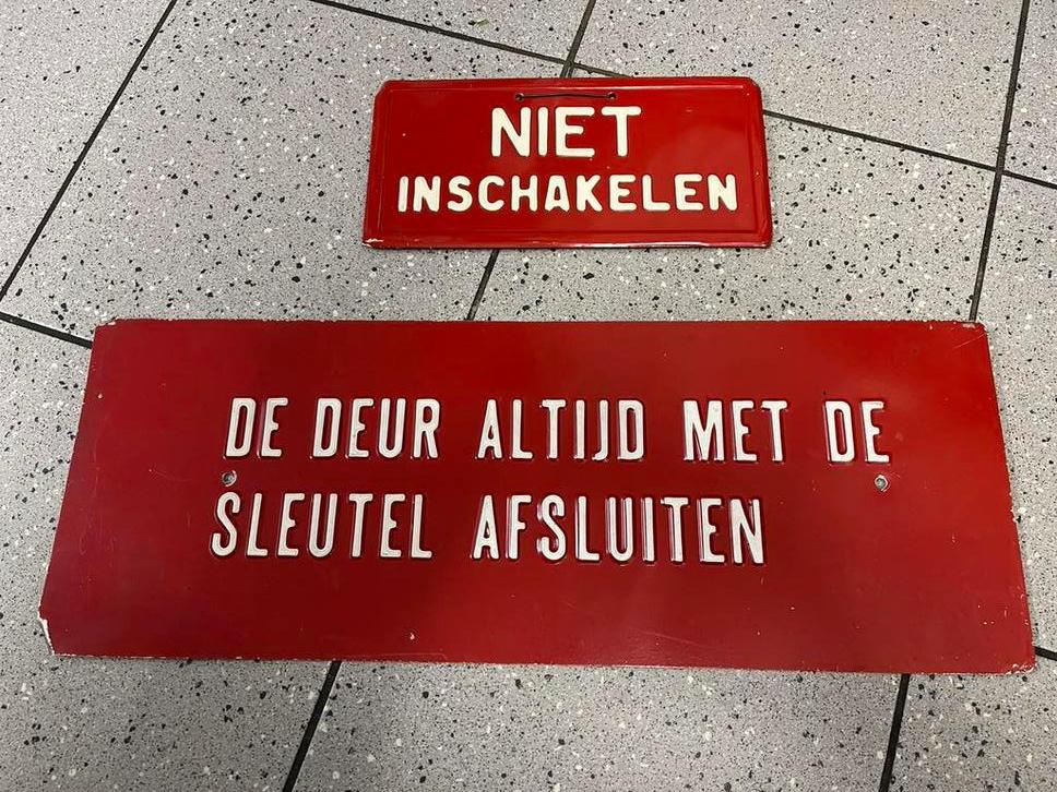 Aluminium waarschuwingsborden, Ophalen of Verzenden, Gebruikt, Overige typen