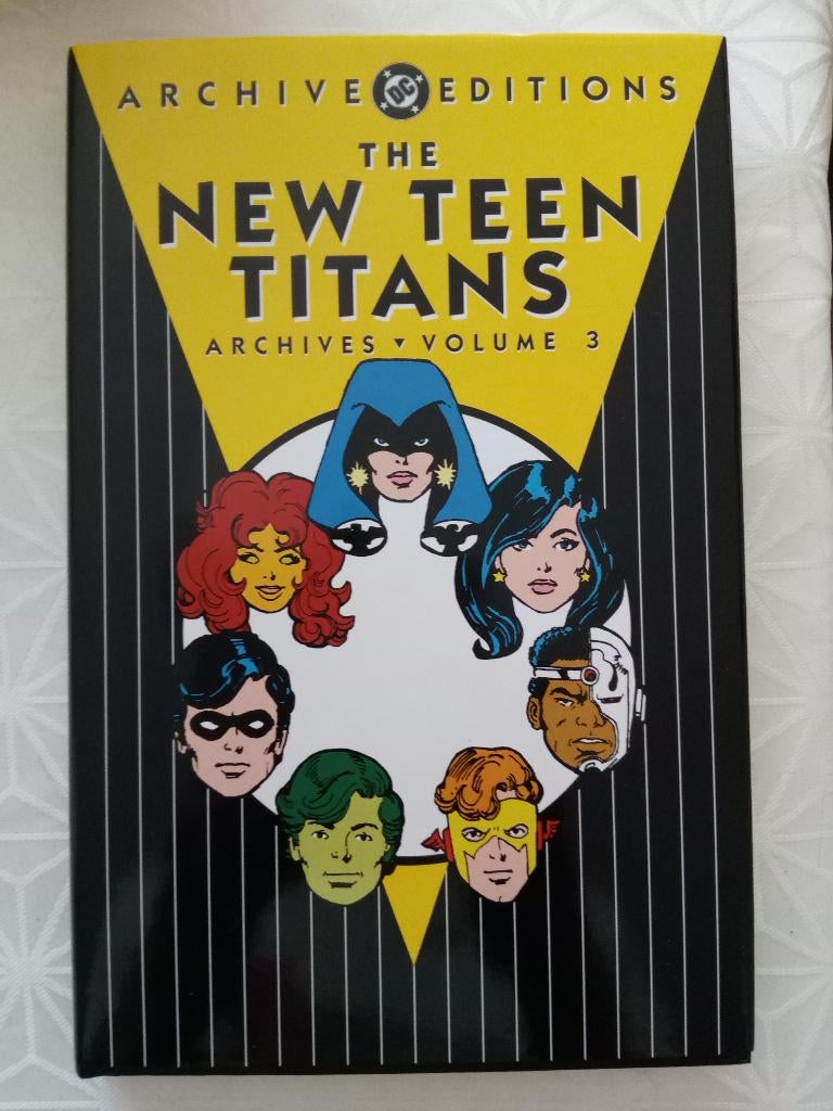 The New Teen Titans Archives, Volume 3 HC, Amerika, Ophalen of Verzenden, Zo goed als nieuw, Meerdere comics