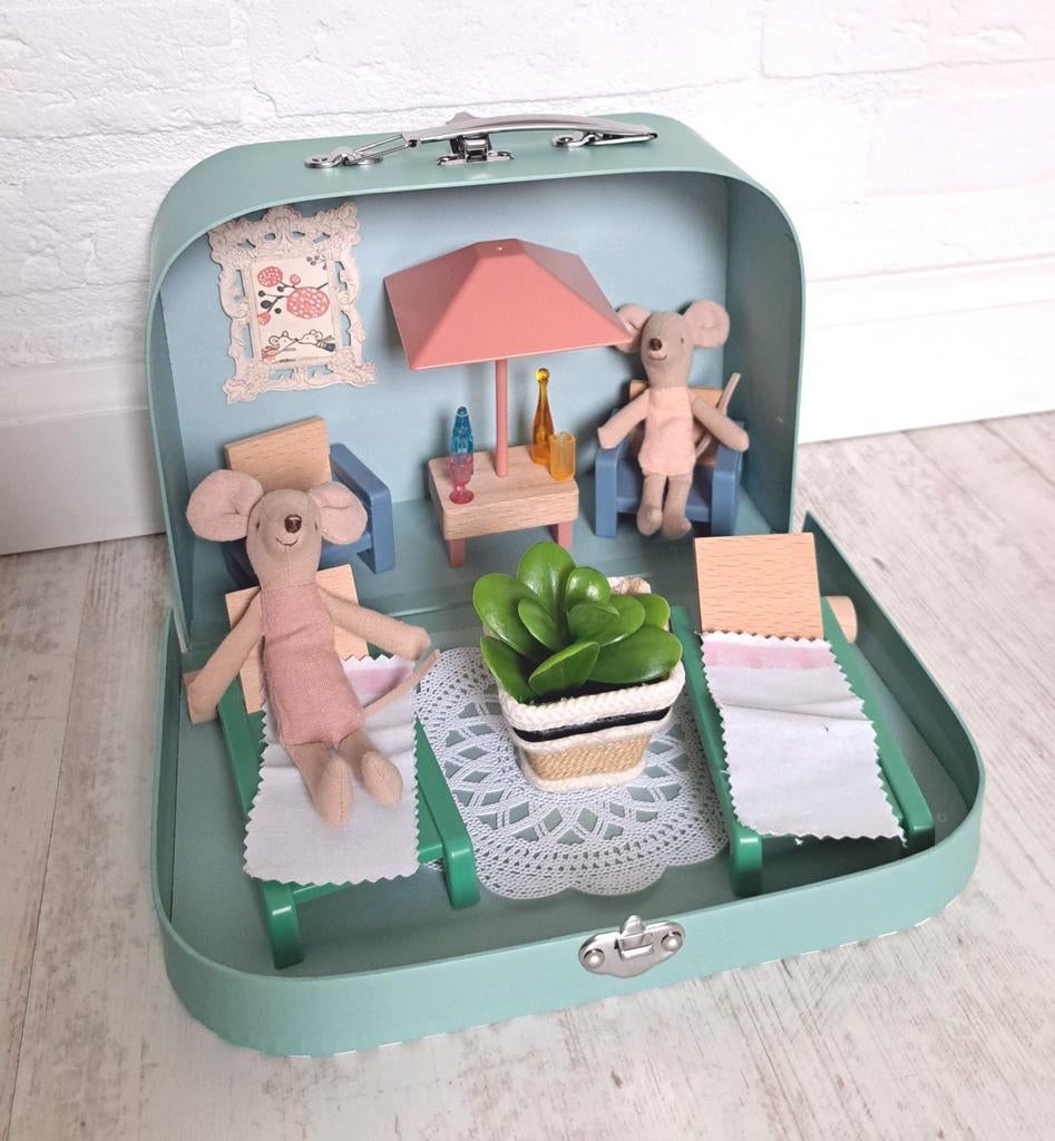 Koffer met zomer tuinset en veel extra's voor maileg muizen., Ophalen of Verzenden, Poppenhuis