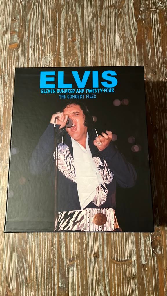 Elvis elevenhundred and twenty four bookset(nieuw), Ophalen of Verzenden, Zo goed als nieuw, Artiest