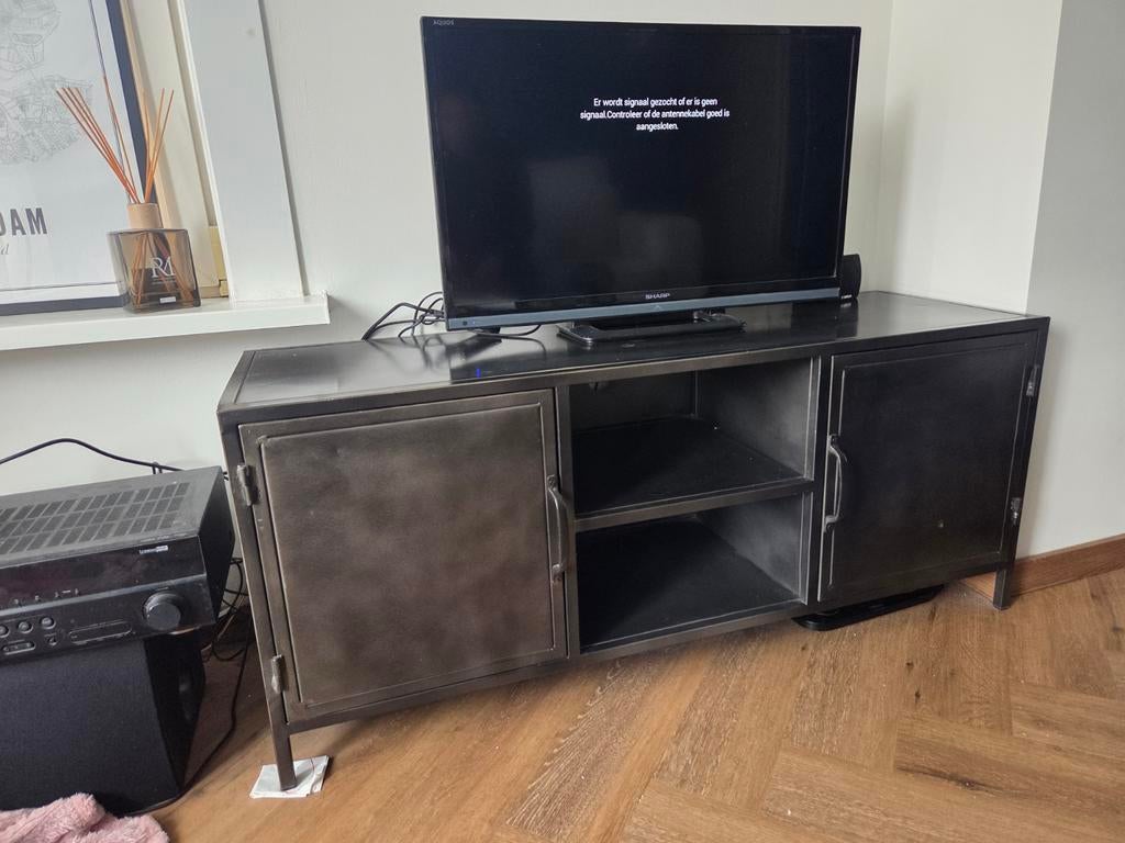 Industrieel tv-meubel Nunda van Profijt Meubel, Huis en Inrichting, Kasten | Televisiemeubels, Ophalen, Gebruikt, 100 tot 150 cm