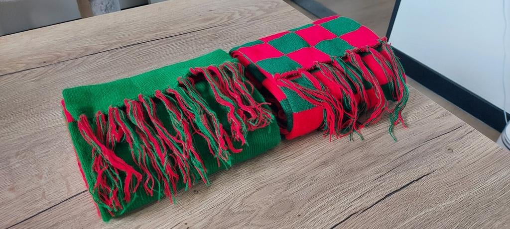 2 Carnavalssjaals Kaaiendonk (Oosterhout), Maat 38/40 (M), Kaaiendonk, Ophalen of Verzenden, Zo goed als nieuw