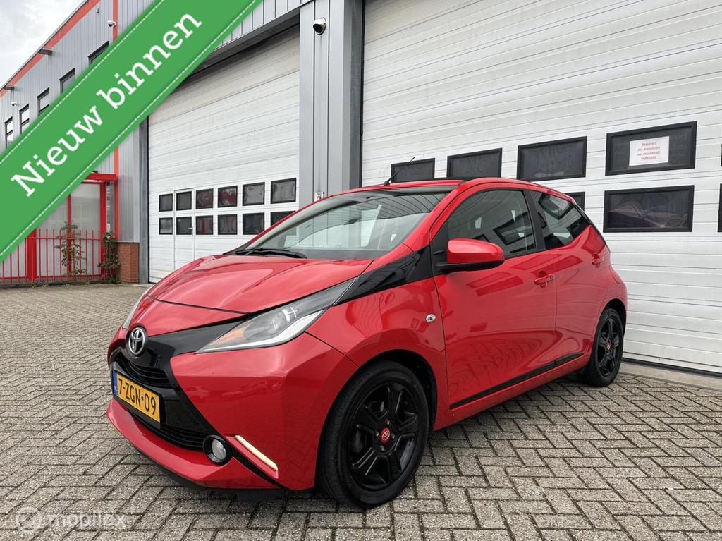 Toyota Aygo 1.0 VVT-i x-clusiv/Airco/Cruise/LM Velgen/Cabrio, Voorwielaandrijving, Euro 5, Gebruikt, Cabriolet
