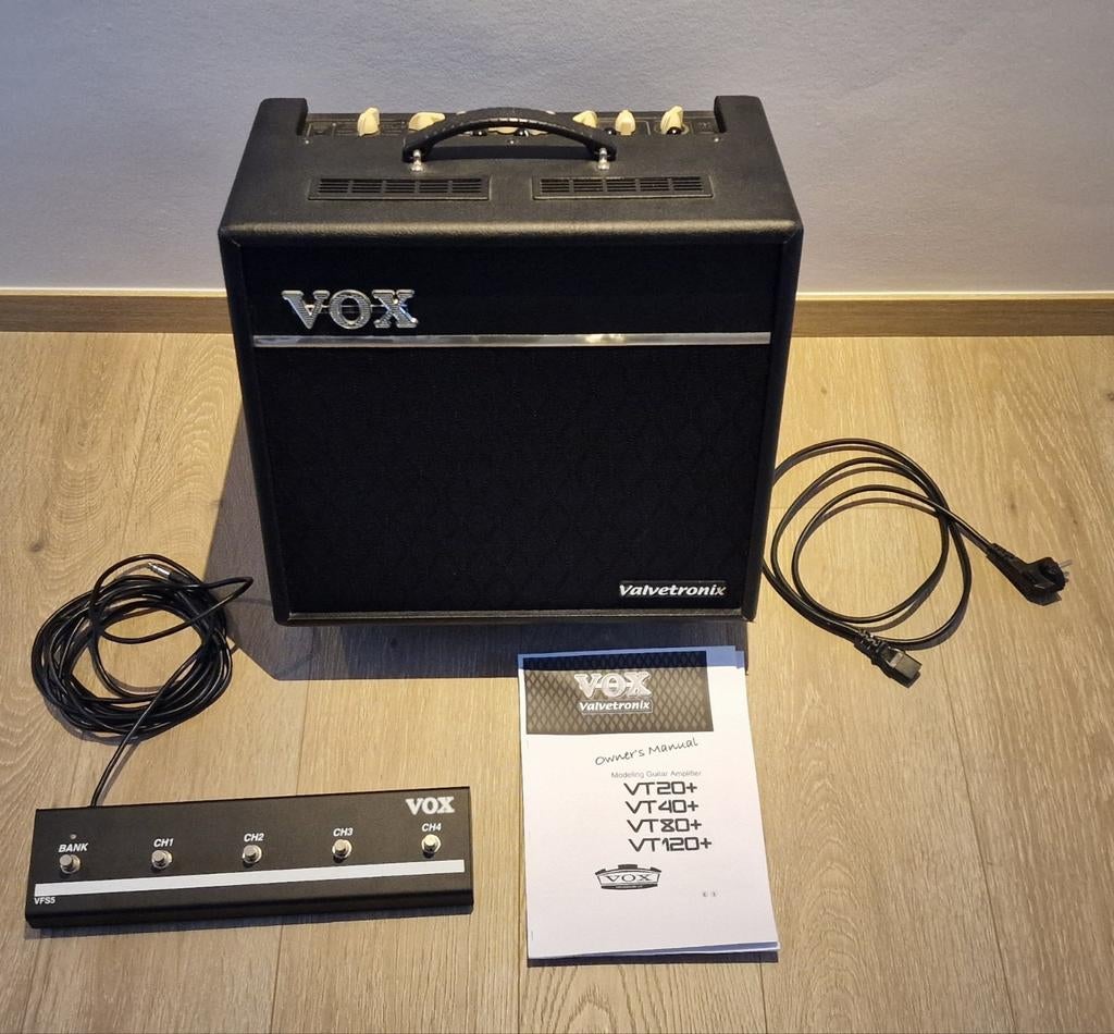 VOX VT-80+ versterker, Ophalen of Verzenden, Zo goed als nieuw, 50 tot 100 watt
