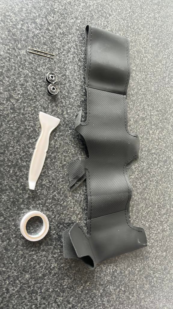 Stuur bekleding Mitsubishi outlander phev, Auto-onderdelen, Interieur en Bekleding, Ophalen, Mitsubishi