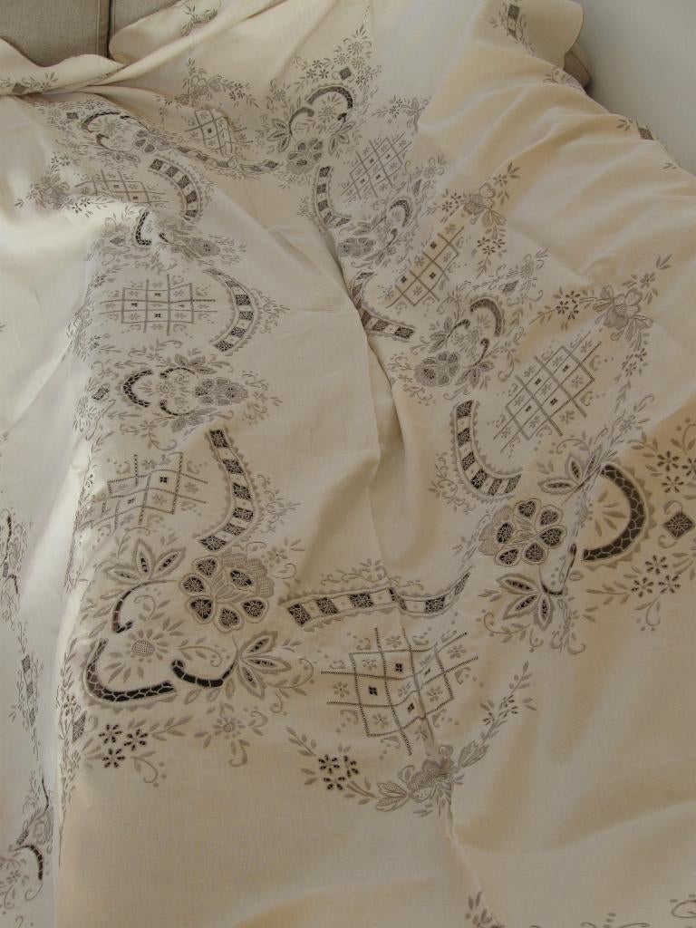 Super groot linnen kleed 12 servetten vol handwerk zie fotos, Ophalen of Verzenden