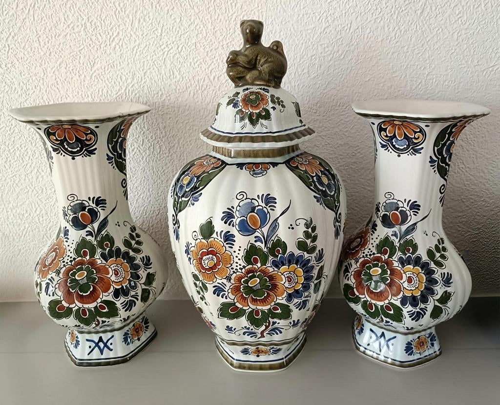 Delfts Polychroom vazen set handgeschilderd, Antiek en Kunst, Ophalen of Verzenden