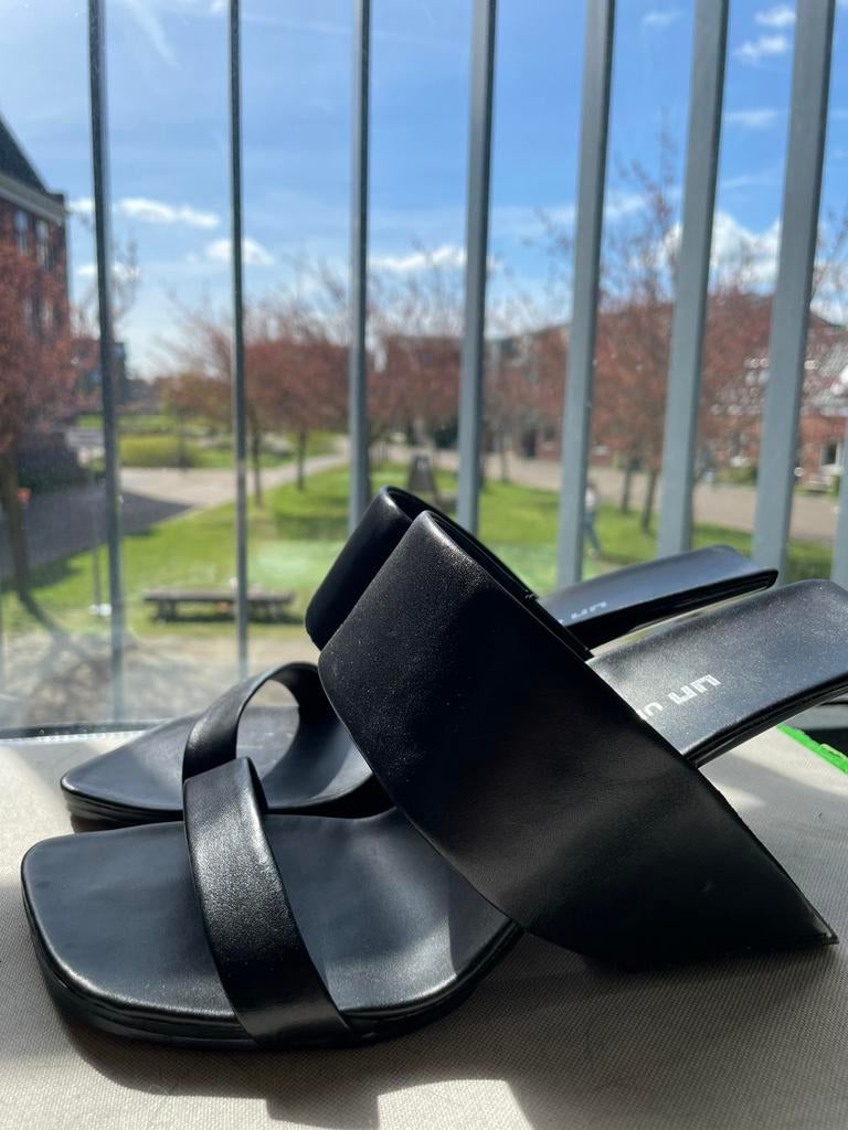 United Nude design sandalen met architectonische hak 38, Ophalen of Verzenden, Zo goed als nieuw, Zwart, Sandalen of Muiltjes