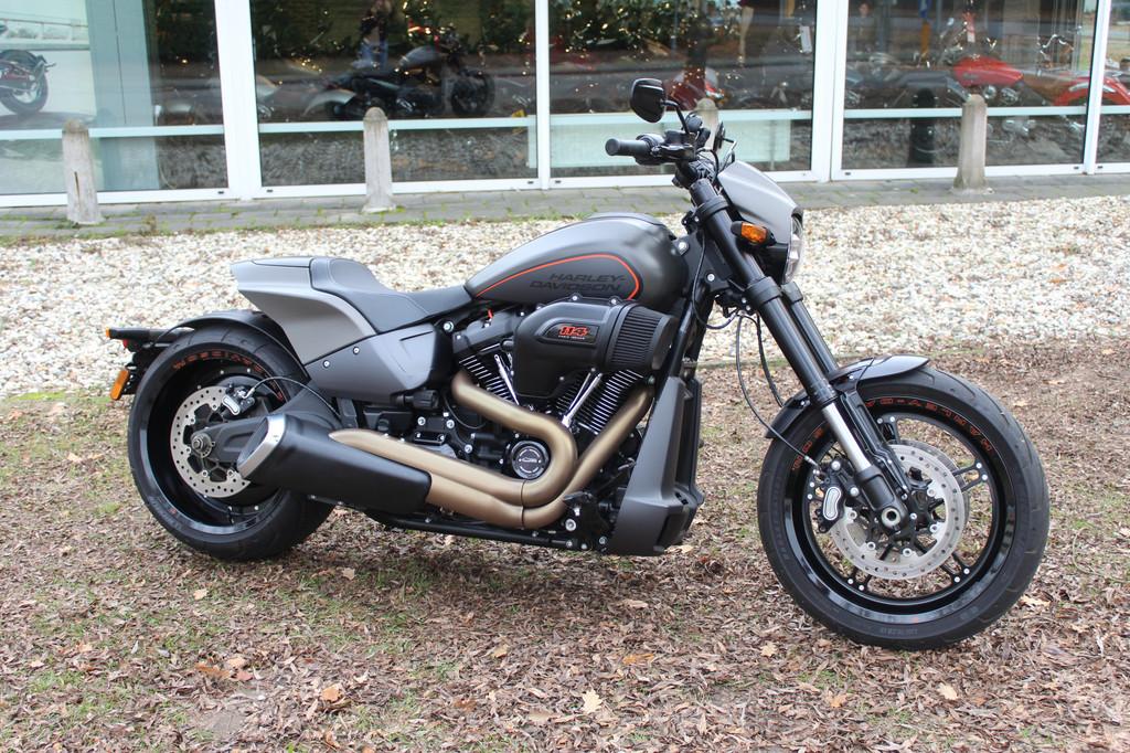 Harley-Davidson Softail FXDR 114
