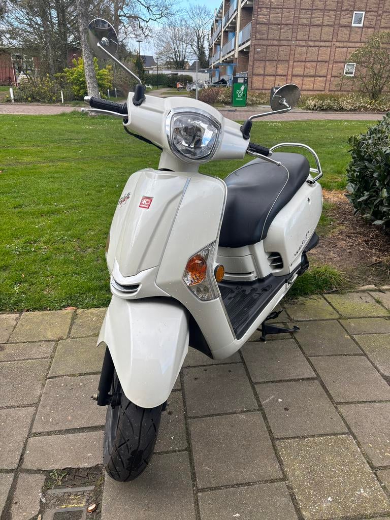 Kymco Like TT scooter te koop, Fietsen en Brommers, Scooters | Kymco, Ophalen, Zo goed als nieuw, Like, Benzine