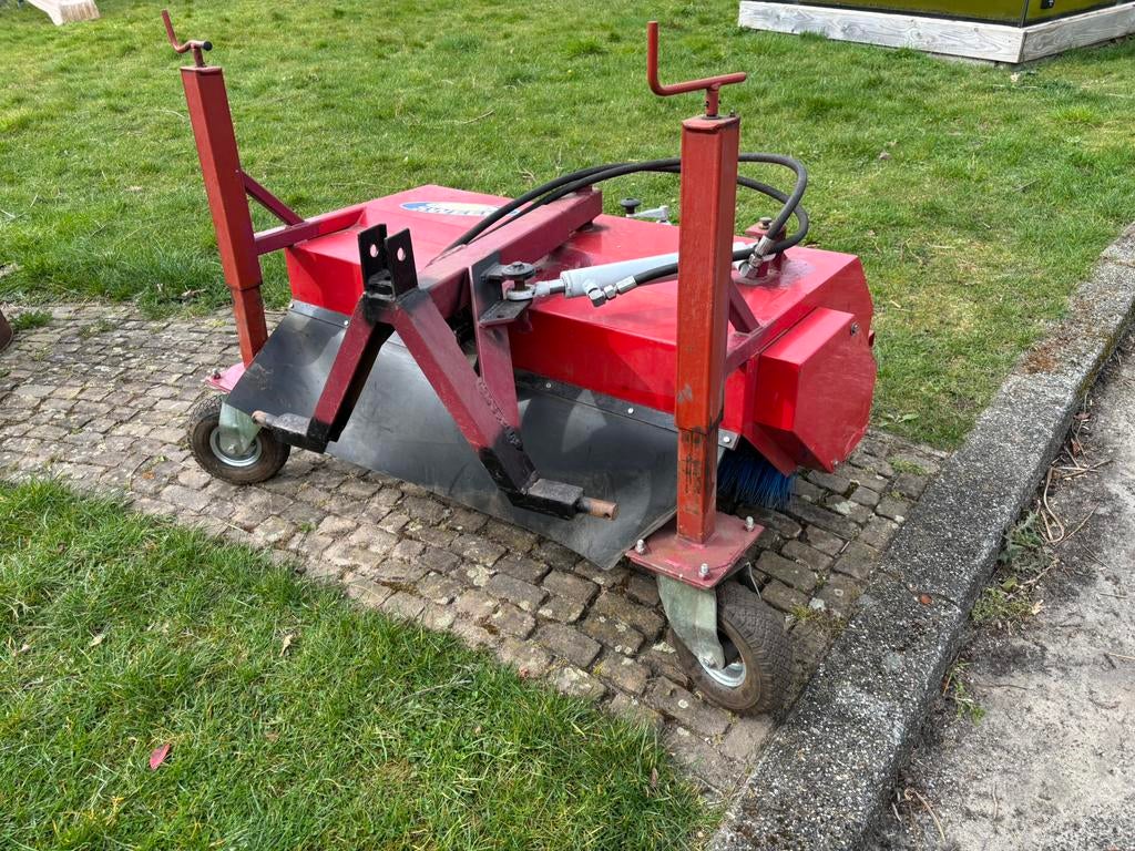 Bezemrol /rolbezem op aftakas, Ophalen