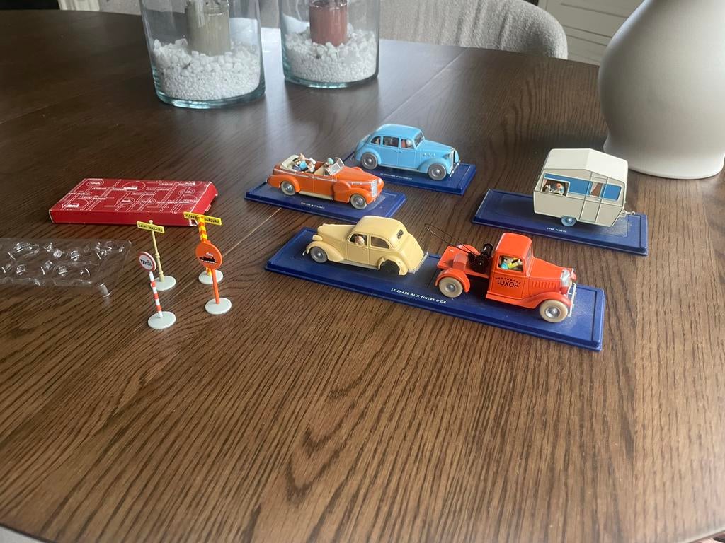 Kuifje verzameling: auto's en verkeersborden, Ophalen of Verzenden, Gebruikt