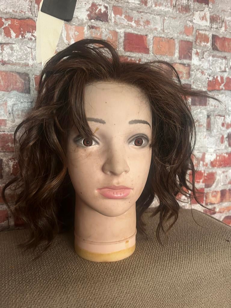 Pruik  - Raquels Welch, Sieraden, Tassen en Uiterlijk, Uiterlijk | Haarverzorging, Ophalen of Verzenden, Gebruikt, Pruik of Haarverlenging