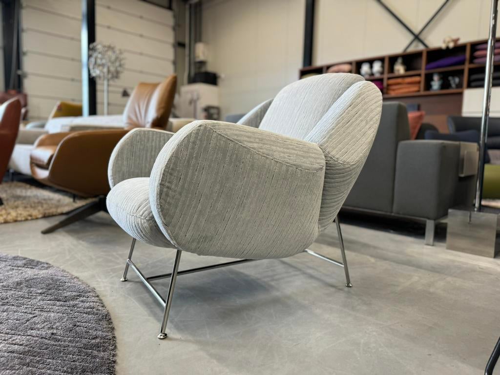 Nieuw Leolux Anton fauteuil Fez Stripe stof design stoel, Leolux, Pode Harvink Jori Rolf Benz Design on Stock Eyye Montis, Nieuw