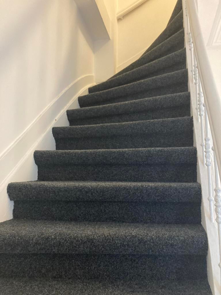 Trap bekleed met naaldvilt €249.-, Crème, 75 m² of meer, Nieuw, Tapijt