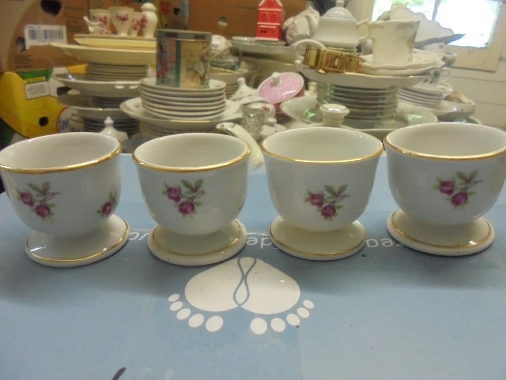 4 x Eierdop Bavaria R met roze roosjes en gouden randje, Ophalen of Verzenden