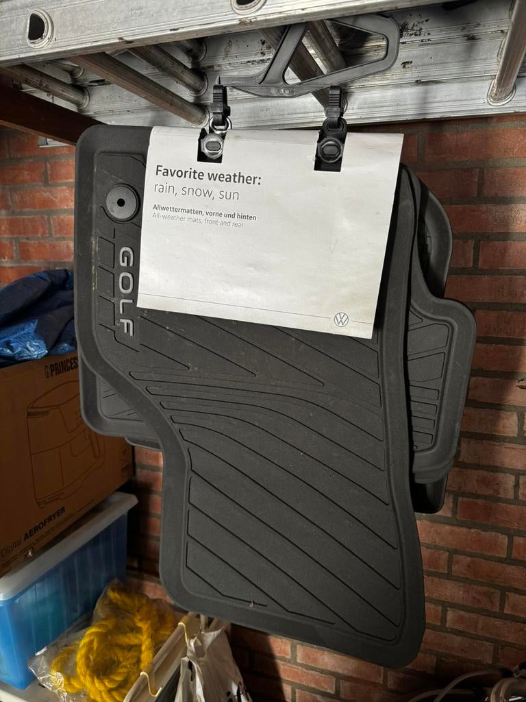 VW Golf 8 eTSI rubber mattenset ALL SEASON, Auto diversen, Automatten, Zo goed als nieuw, Ophalen