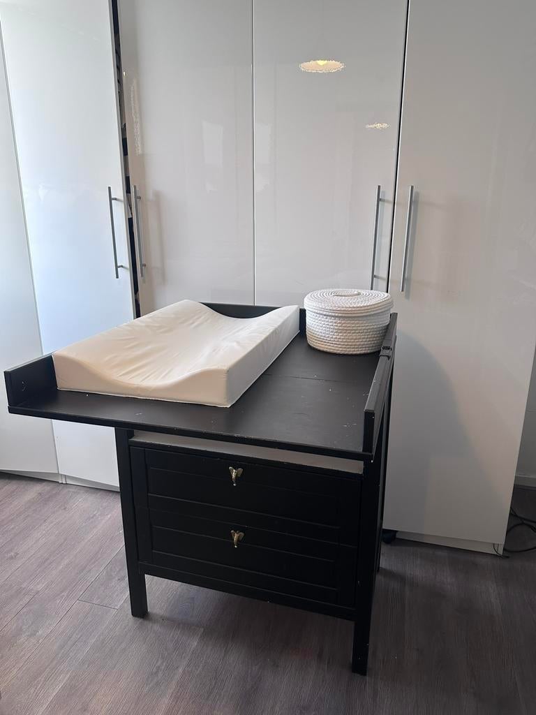 Commode/ ladekast sundvik ikea zwart, Ophalen, 50 tot 70 cm, 90 tot 105 cm, 100 cm of meer