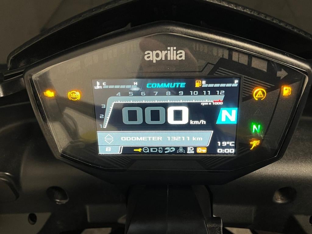 Aprilia TUONO 660 (bj 2021) - foto 2