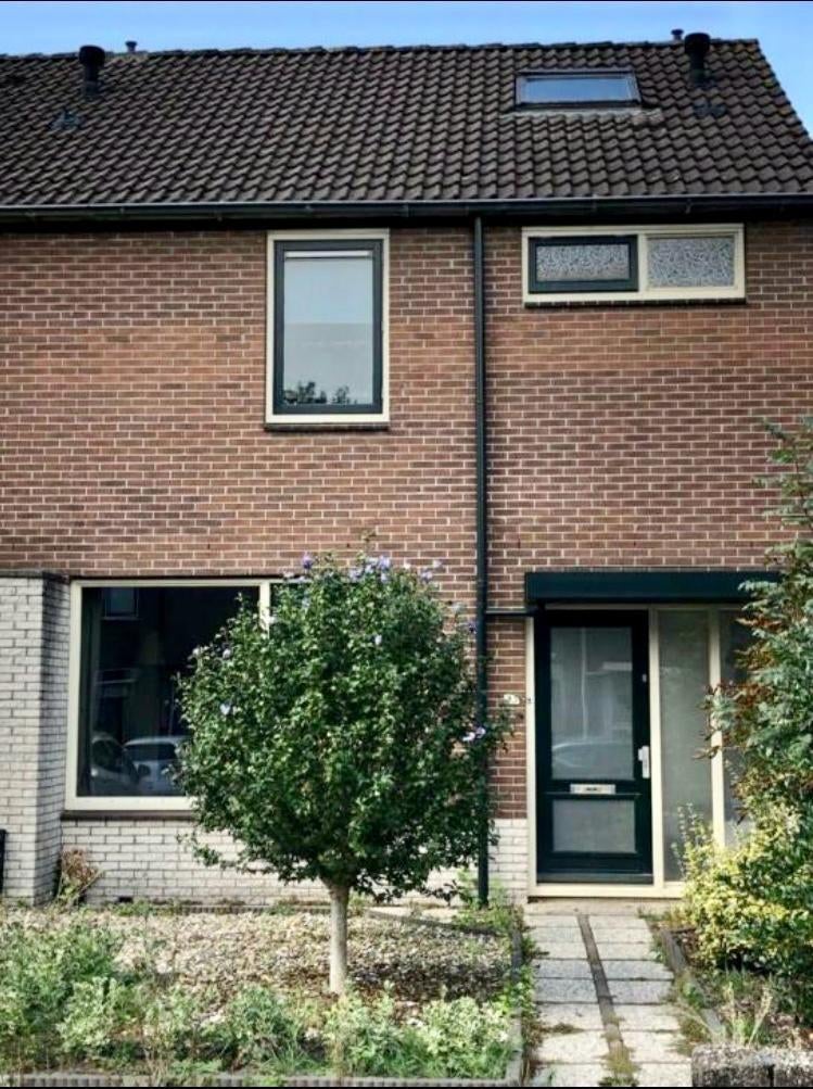 TE HUUR  (tijdelijk) in Assen, Hoekwoning, Direct bij eigenaar, 5 kamers, Drenthe