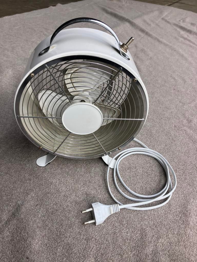 Retro metalen ventilator – 2 standen – werkt goed, Witgoed en Apparatuur, Ventilatoren, Ophalen, Gebruikt, Tafelventilator