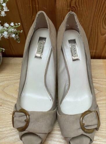 Zara pumps maat 39, Ophalen of Verzenden, Zo goed als nieuw, Beige