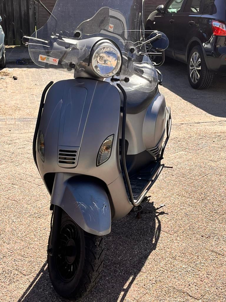 Lsotta scooter (geel kenteken), Fietsen en Brommers, Gebruikt, Benzine, Ophalen, Overige merken