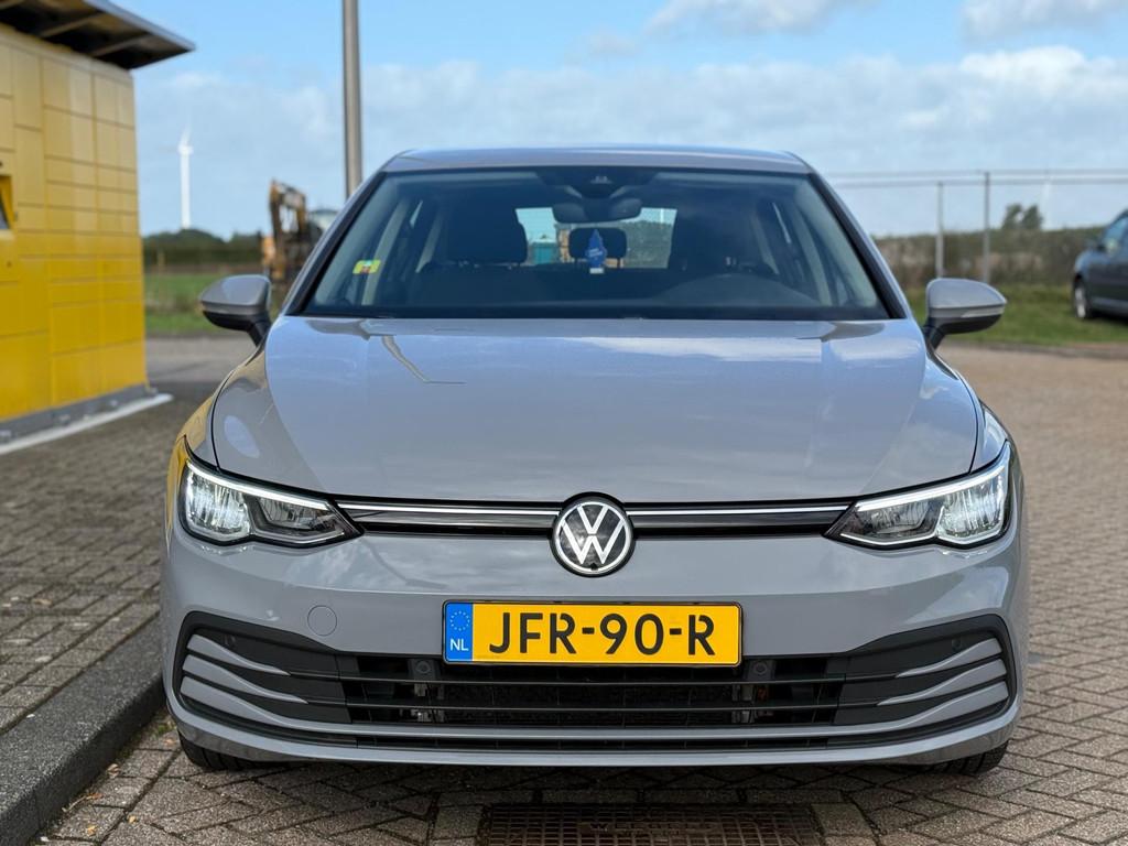 Volkswagen GOLF 1.0 eTSI AUT Virtual Sfeerver. Lane-Assist, Stof, Gebruikt, 23 km/l, 1202 kg