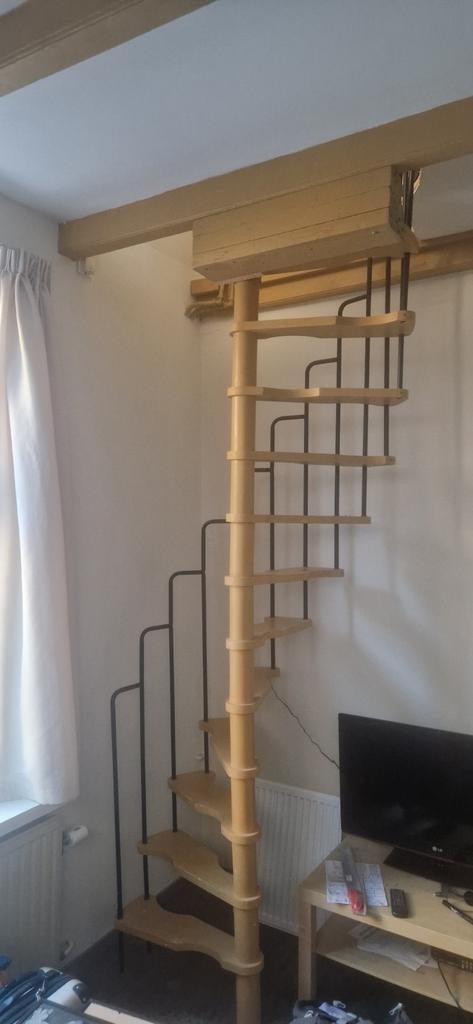 Wenteltrap 305 cm hoog, Doe-het-zelf en Verbouw, Ophalen