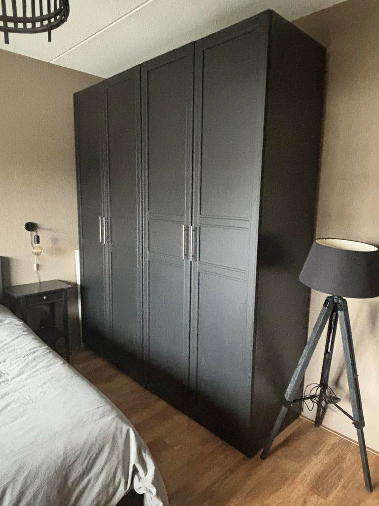 IKEA Pax kast zwart, Huis en Inrichting, Ophalen, Overige materialen, Gebruikt, 100 tot 150 cm