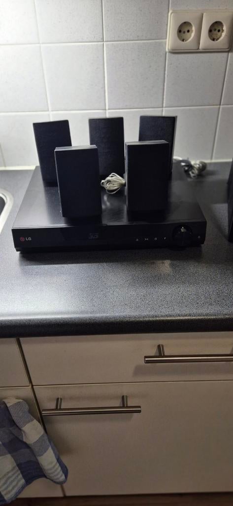 LG Home Cinema Set met DVD-speler blue-ray, Overige merken, Gebruikt, 70 watt of meer, Ophalen of Verzenden