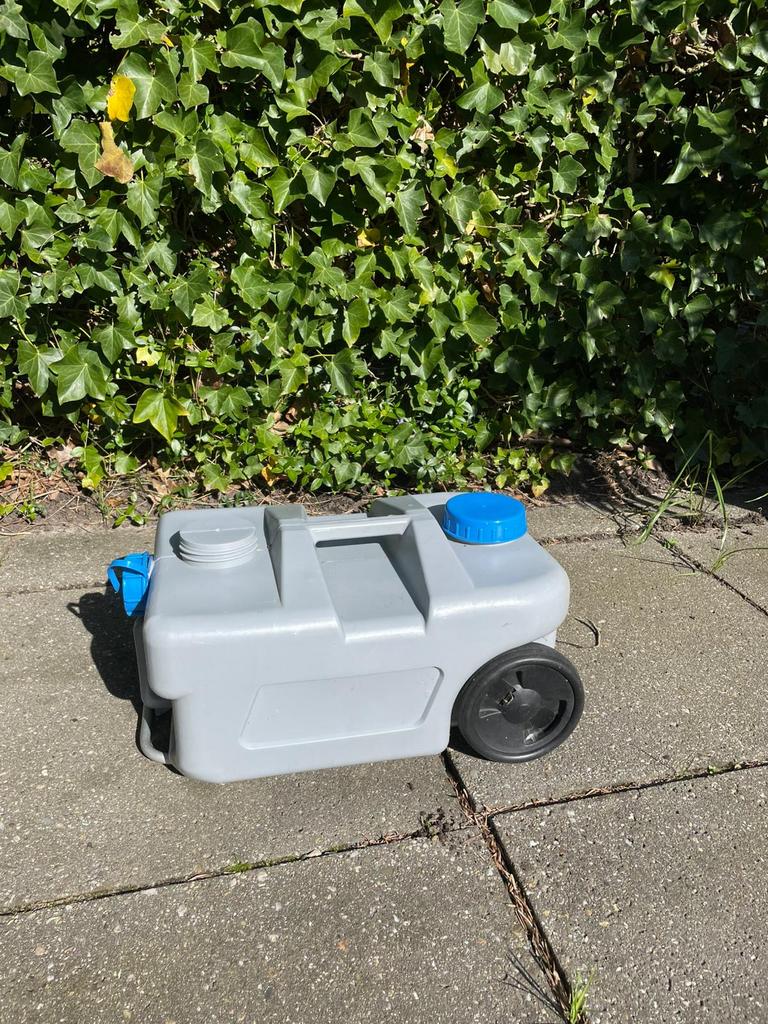 Afvalwater tank, Ophalen, Gebruikt