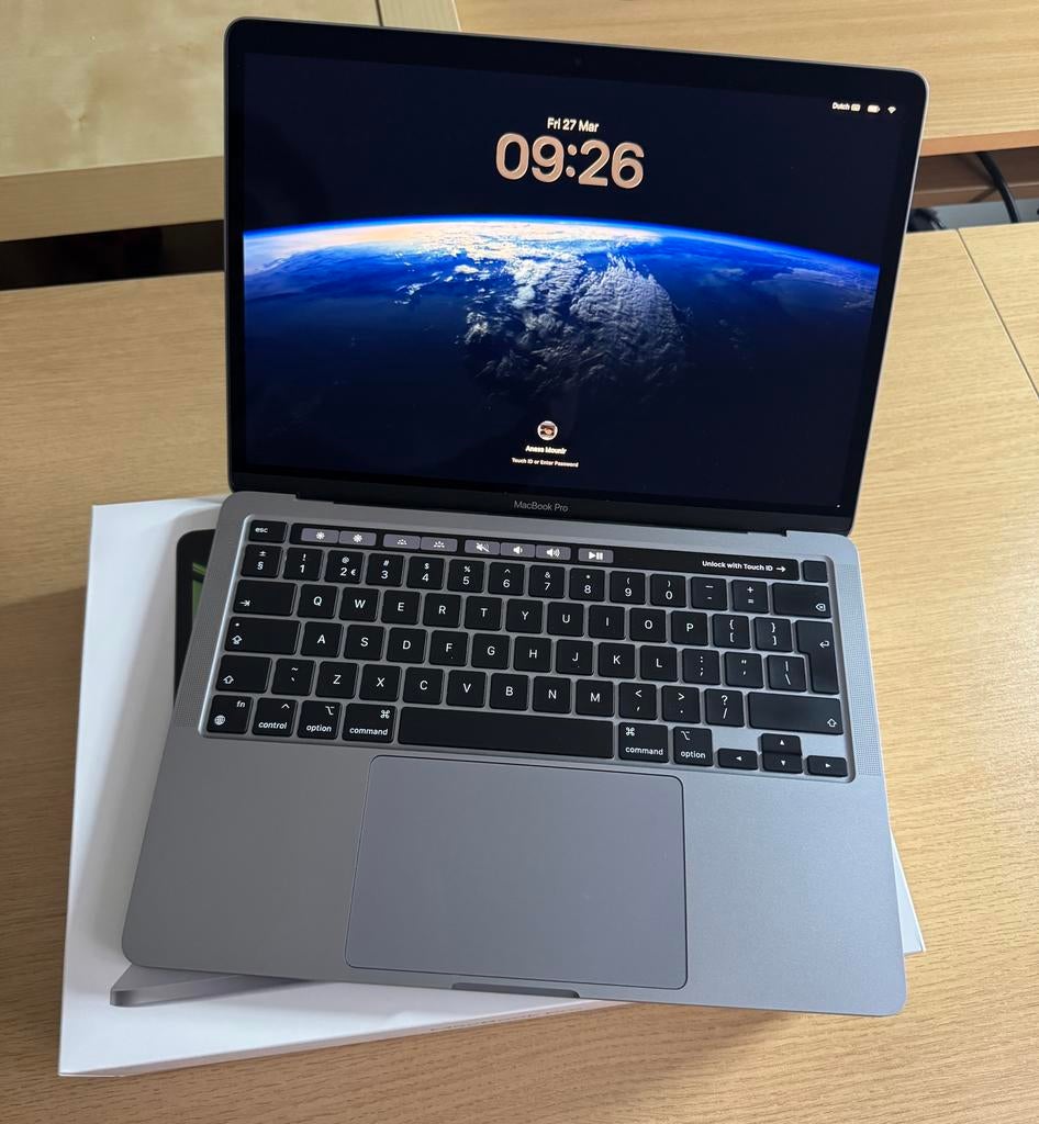 Apple MacBook Pro 13” M1 Touchbar, MacBook Pro, 256 GB, Qwerty, 8 GB