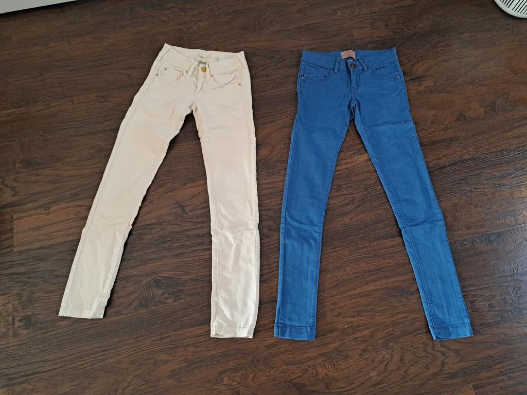 Bershka 2 broeken maat 32 zgan, Beige, Zo goed als nieuw, Maat 34 (XS) of kleiner, Lang