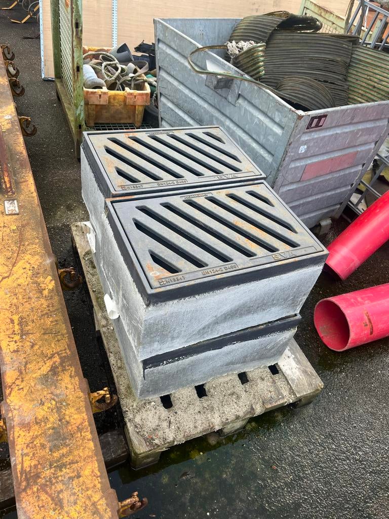 Beton put met open onderkant, Ophalen, Gebruikt