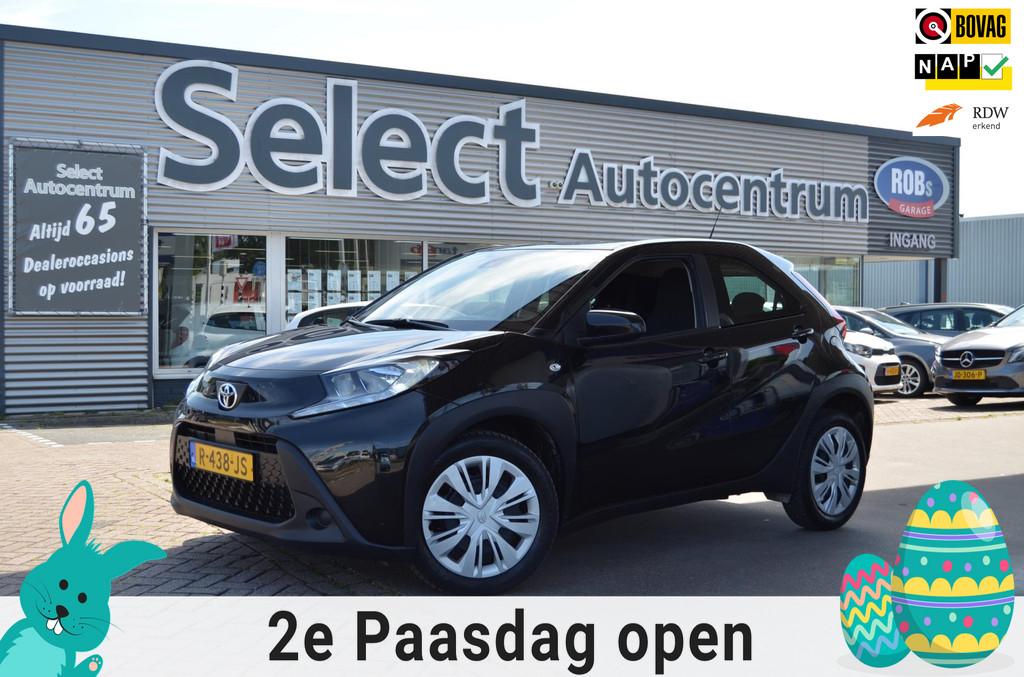 Toyota Aygo X 1.0 VVT-i MT Play|CAMERA|ADAPT.CRUISE|CARPLAY-, Gebruikt, 920 kg, Adaptive Cruise Control, 4 stoelen