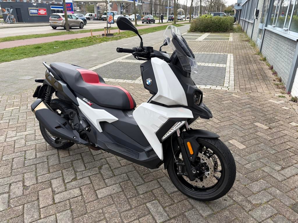 BMW Motorscooter C400X 2021 4340 km als nieuw