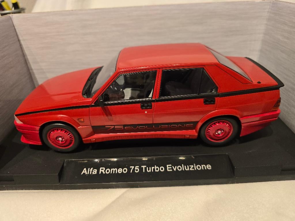 Alfa romeo 75 turbo evoluzione 1/18, Ophalen of Verzenden, Nieuw, Auto, Overige merken