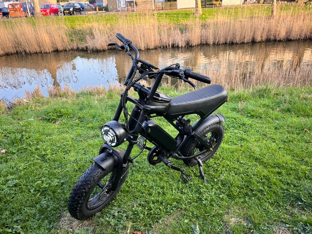 Fat bike v20 mini moet zo snel mogelijk weg mag ook ruilen, Fietsen en Brommers, Minibikes, Midibikes en Pitbikes, Ophalen, Zo goed als nieuw