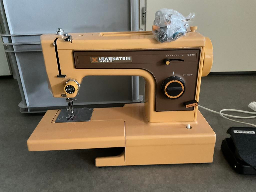 Lewenstein Amazone 501 Naaimachine - Gebruikt, Ophalen, Gebruikt, Naaimachine, Lewenstein