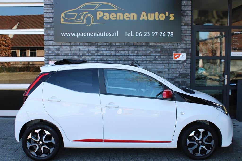 Toyota Aygo 1.0 VVT-i x-joy cabrio, Camera, Bleutooth, Sidea, Auto's, Stof, Gebruikt, Euro 6, 4 stoelen