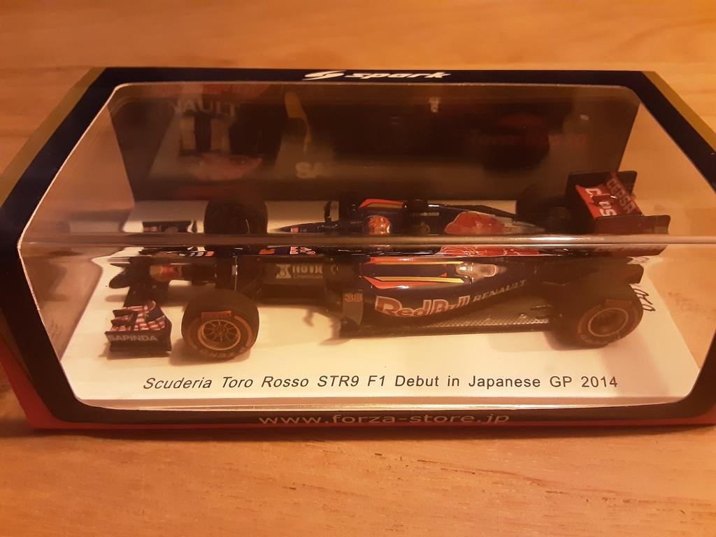 Spark Scuderia Toro Rosso STR9 F1 Max Verstappen Japan 2014, Ophalen of Verzenden