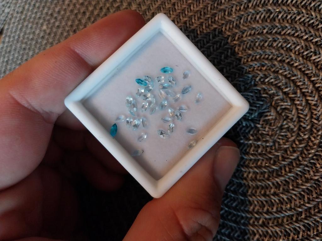 Lot met markies geslepen topaas, Ophalen of Verzenden, Zo goed als nieuw