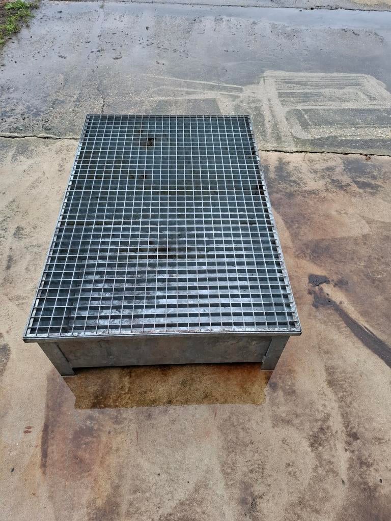 Olie lekbak met rooster, Ophalen