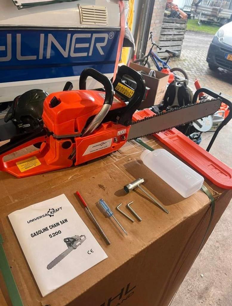 Benzine Kettingzaag 50cm blad nieuw 52cc, Ophalen, Nieuw