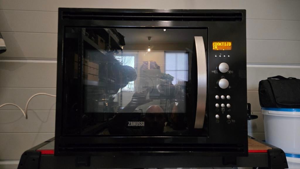 Zanussi combi magnetron/oven inbouw, Ophalen, Gebruikt, Oven, Draaiplateau