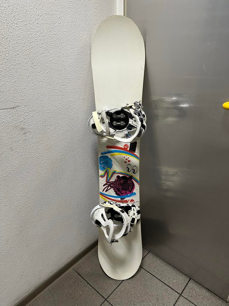 Santa Cruz Suave Eyes Snowboard, Ophalen, Gebruikt, Board