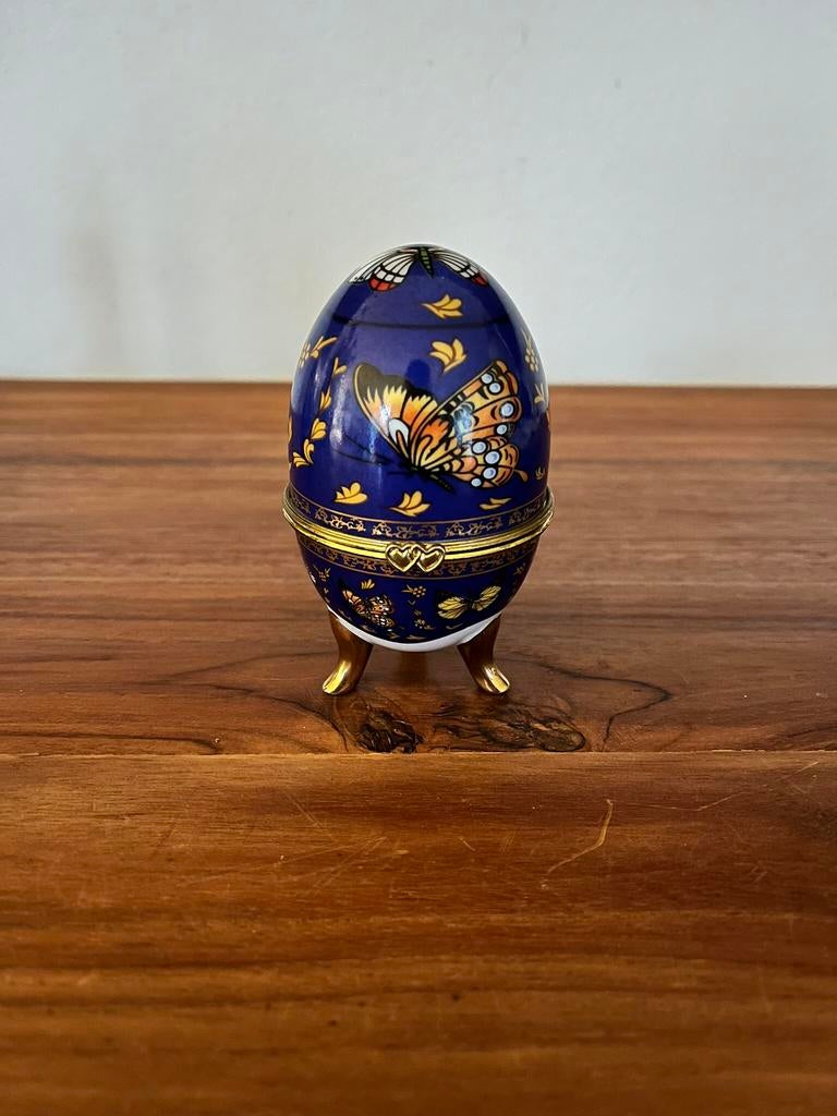 Porseleinen ei, Antiek en Kunst, Ophalen of Verzenden